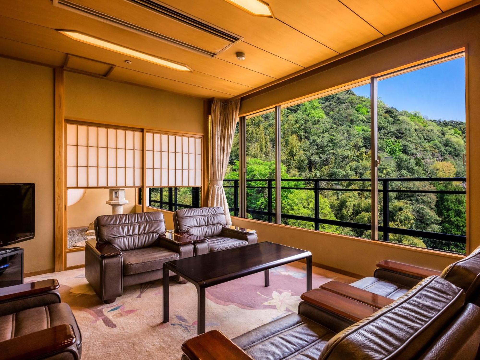 Ooedo Onsen Monogatari Premium Saiki Bekkan Misasa Esterno foto